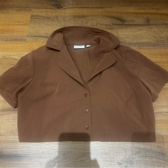 Aritzia Sunday Best Tuesday Blouse - Brown - Picture 2 of 4